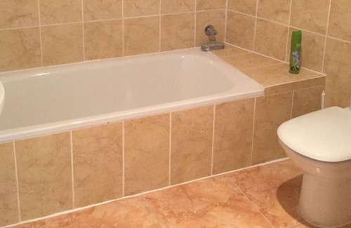Moclin Apartment | Four bed Villa and Apartment,swimming pool,two bathrooms,one ensuite ,air con