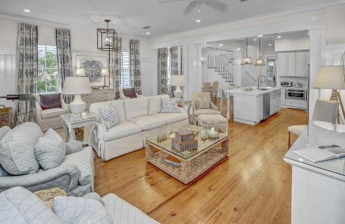 Watercolor House | Four-Bedroom House