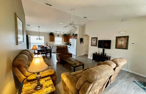 Sandy Ridge House | Four Bedroom Pool Home - 289 EP - Vusa Four Bedroom Pool Home