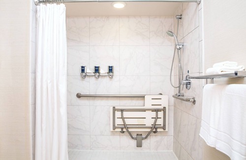 Lower Queen Anne Hotel | Four Points by Sheraton Downtown Seattle Center