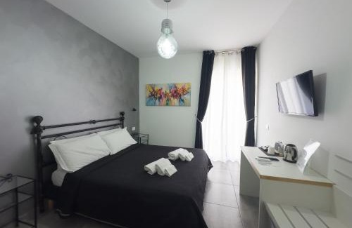 Le Castella Bed & Breakfast | Four Winds B&B