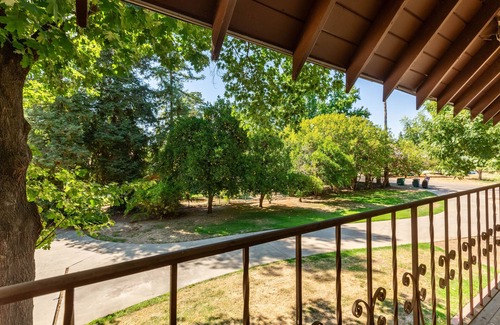 Roosevelt House | Fox Manor the Ultimate Fresno Getaway by RedAwning