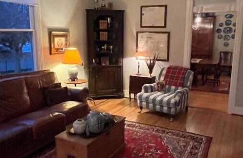 Springfield House | FOXRUN COTTAGE in the Historic Districtn