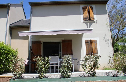 Saint-Geniez-d'Olt-et-d'Aubrac House | House 3 Rooms, duplex, mezz. 6 persons with 2 bedrooms, 2 bathrooms