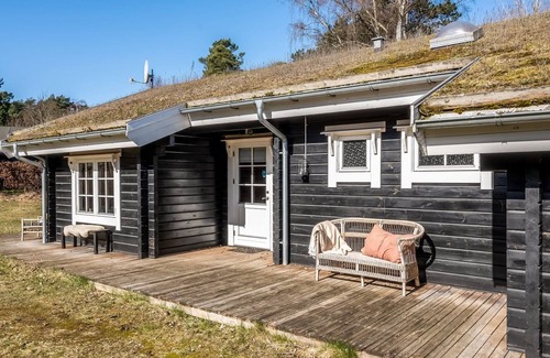 Melby House | "Franka" - from the sea by Interhome