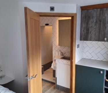 Muston Apartment | Frankie Studio at Ravine Hill Suites