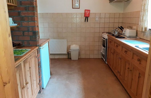 Garrykennedy House | FRAOCH COTTAGE, family friendly in Garrykennedy, County Tipperary