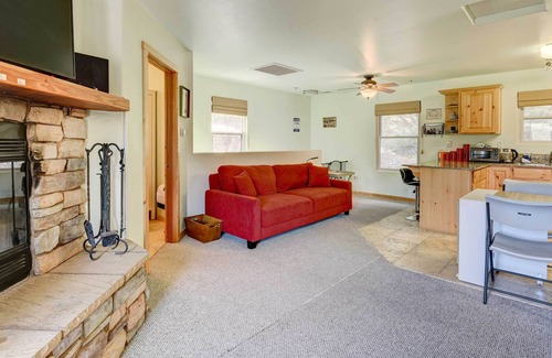 Frazier Park Apartment | Frazier Park Vacation Rental w/ Game Room & Views!