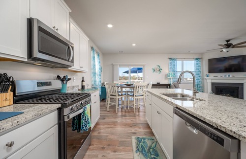 Millville House | Free Linens & Cleaning - Calm Water Retreat