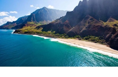 Kalihi Valley Apartment | fREE Parking! 2 rooms with Aloha