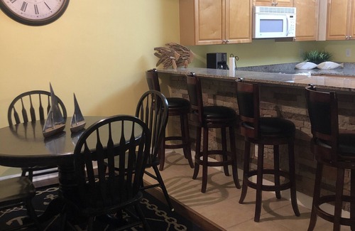 Gulf Shores Villa | FREE Sunshine! The Beach Is Calling!nTan Lines and Good Times!