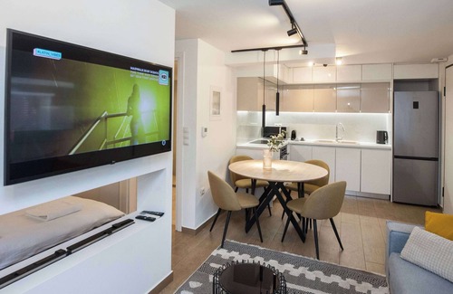 Agia Paraskevi Apartment | Fresh Modern 1 Bd Apt in Quiet Agia Paraskevi