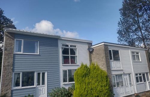 Pembroke House | Freshwater Bay, 138