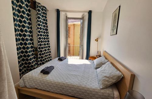 Intra Apartment | FRIDA APARTMENT