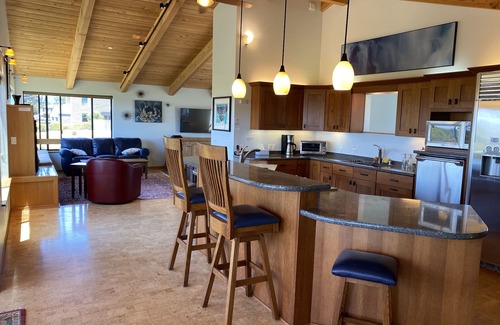 Sea Ranch House | Friends and family will love staying at Tranquility Base in the Sea Ranch
