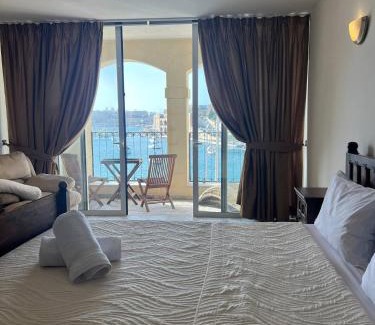 Kalkara Bed & Breakfast | Front Row Malta - Your Grand Harbour Home with Rooftop Terrace & Views of Valletta