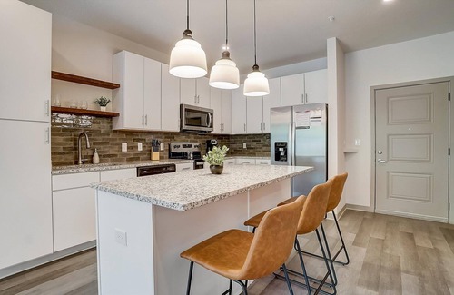 Forest Park Apartment | Frontdesk | 1 BR Apt near Birmingham Zoo