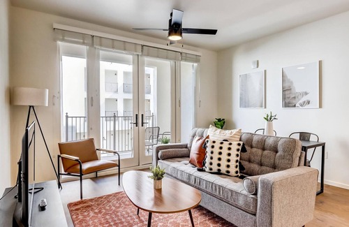 Menlo Park Apartment | Frontdesk | 2 BR Apt close to Downtown