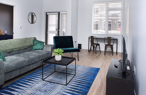 Downtown Des Moines Condo | FRONTDESK District at 6th Des Moines