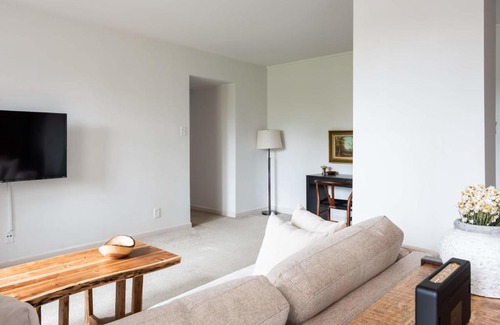 Central West End Apartment | FRONTDESK Nice 1 BR Apt near the Saint Louis Zoo