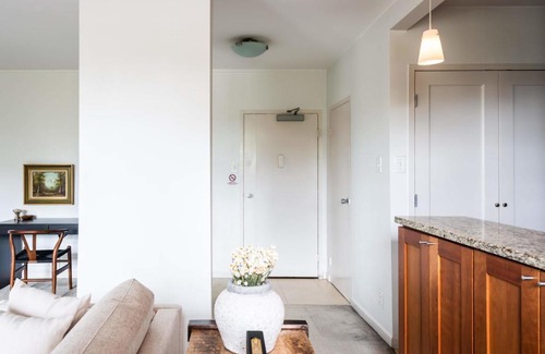 Central West End Apartment | FRONTDESK Nice 1 BR Apt near the Saint Louis Zoo