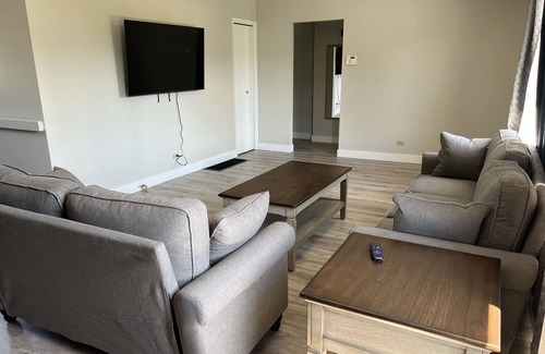 Kamloops House | Full 2 bedroom 1bath house