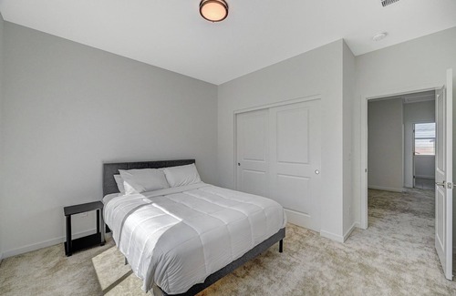 Spring Valley House | Full House in Las Vegas - Close to EVERYTHING, just MINUTES from the LV Strip