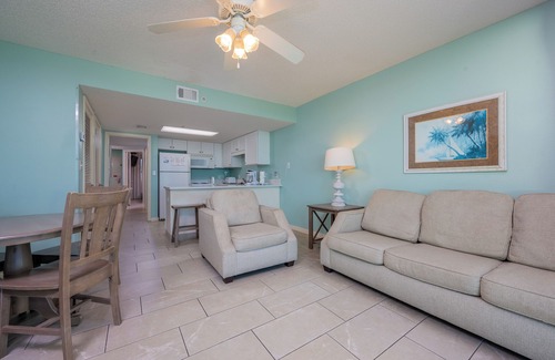 Gulf Shores Condo | Full Kitchen - Bunks - FREE Wifi - Phoenix Hotels…just like a Condo!