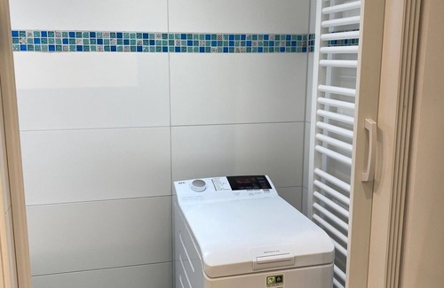 Kelsterbach Apartment | Fully furnished apartment only minutes away from Frankfurt airport/train
