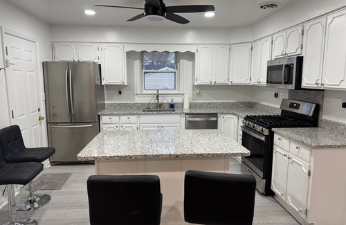 Fort Washington House | Fully furnished and affordable room Near to Washington DC
