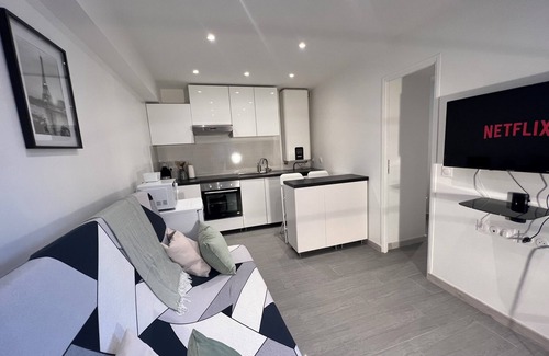 Epone Apartment | Fully independant F2