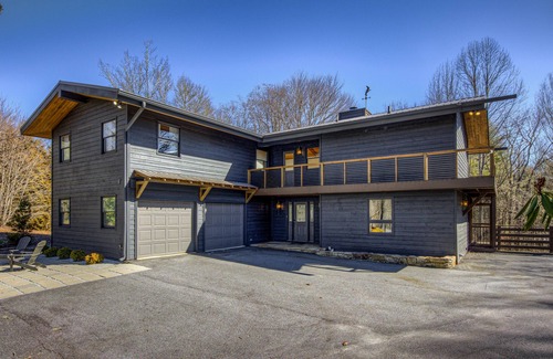 Highlands Hills House | Fully Renovated Modern Home, within 2 miles from downtown Highlands