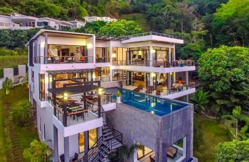 Cherngtalay Villa | Fully Serviced Grand Villa Luxury Time Phuket