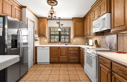 McQueeney House | Fun/Relaxing Lake House right on the water in Lake McQueeney!