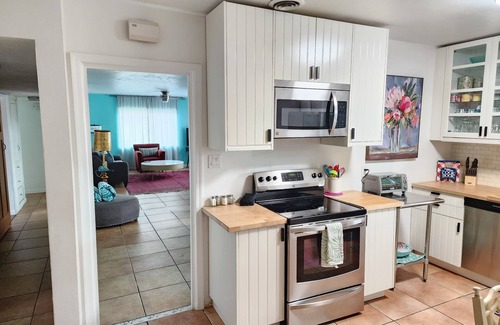 Litchfield Park House | Fun Retro 50s Pad in Old Litchfield Park sleeps 8