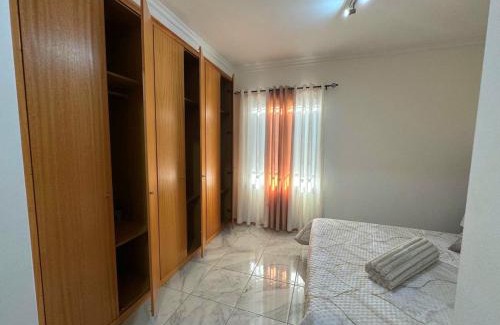 Santo Antonio House | Funchal Getaway, Cozy Private Room with WiFi and Ensuite Bathroom