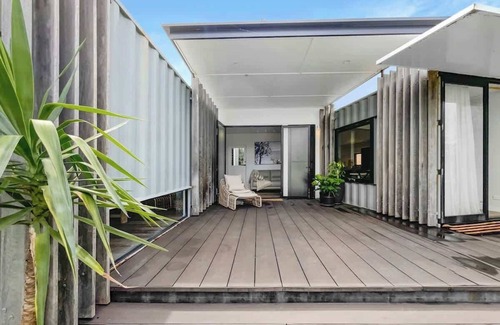 Buddina House | Funky Beachfront House Opposite Kawana Surf Club