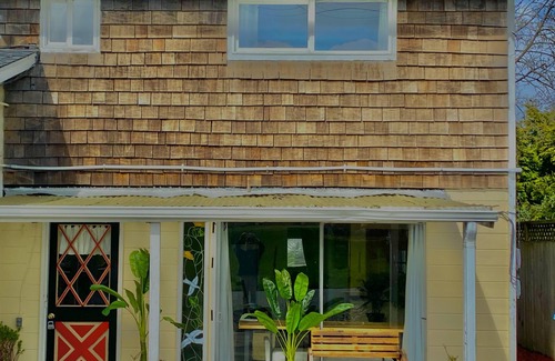 Ferndale Apartment | Furnished 1-bedroom, 1- bath in scenic Ferndale