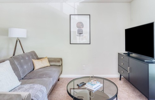 Walnut Creek Apartment | Furnished 1BR in Walnut Creek, Pool + Pet-Friendly