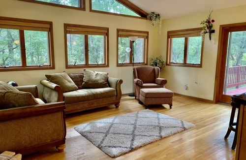 Minnetonka House | Furnished, beautiful 4br, 2.5 bath house