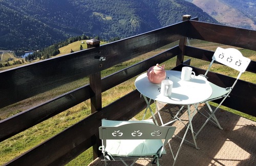 Saint-Aventin Apartment | Furnished holiday home for 4 people, superb view