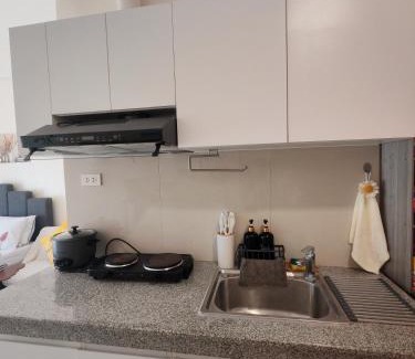 Minglanilla Apartment | Fyangz Mini Karaoke Condo Staycation