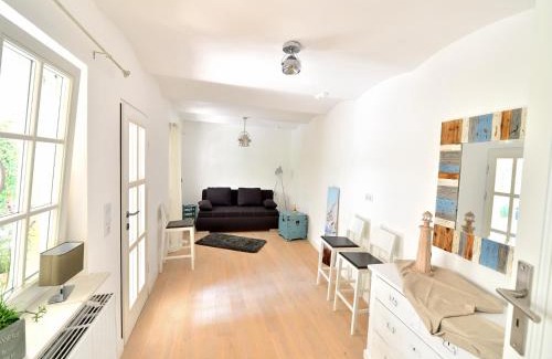 Weisenheim am Sand House | Gästehaus & Weingut GEHRIG