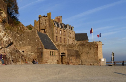 Dol-de-Bretagne House | Gîte à Dol de Bretagne Entre Saint-malo et le Mont-saint-michel