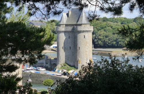 Dol-de-Bretagne House | Gîte à Dol de Bretagne Entre Saint-malo et le Mont-saint-michel