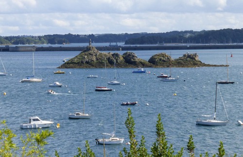 Dol-de-Bretagne House | Gîte à Dol de Bretagne Entre Saint-malo et le Mont-saint-michel