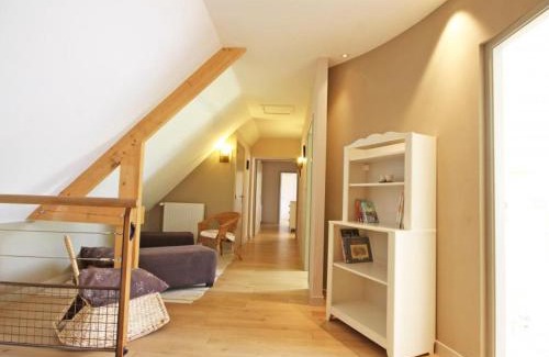 Juvigny-sous-Andaine House | Gîte 12 pers à Juvigny, animaux admis, charme et nature - FR-1-497-18