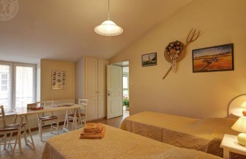 Montagny House | Gîte calme rénové avec terrasse et parking, proche de Charlieu - FR-1-496-201