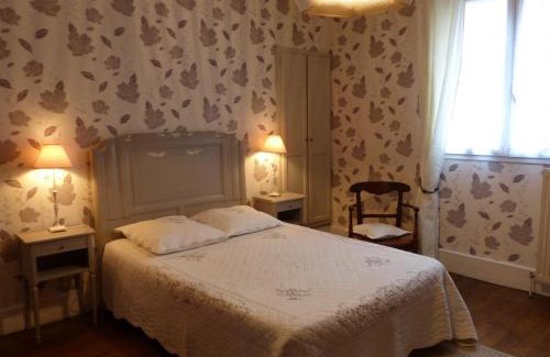 Saint-Ennemond House | Gîte charmant près de Moulins avec jardin privé - FR-1-489-11