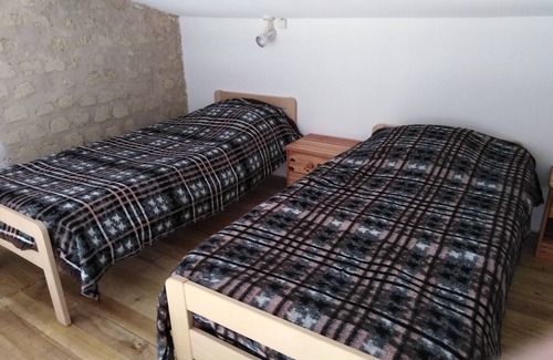 Belmontet Cottage | Gîte Coquelicot 8 persons